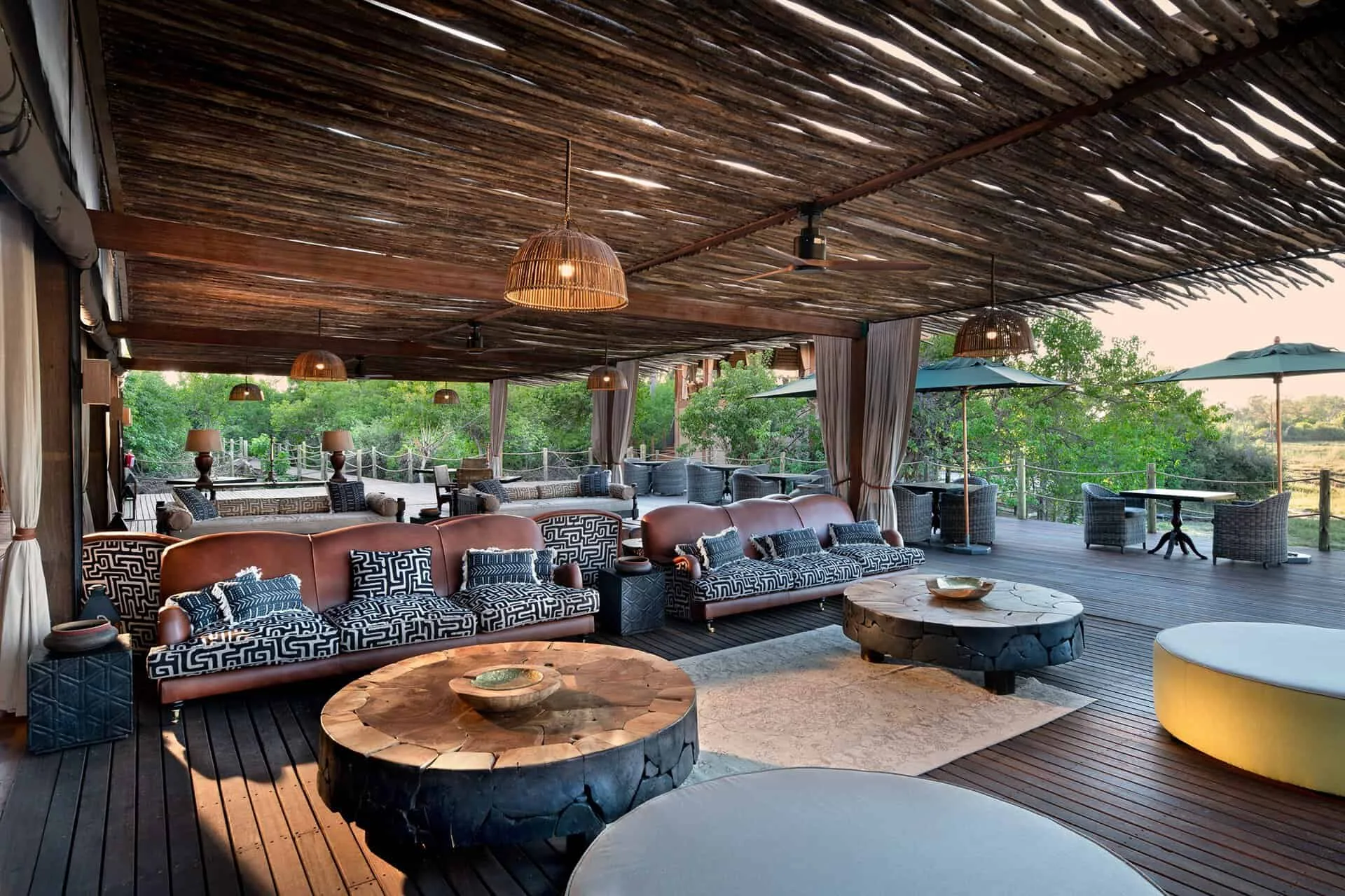 Atzaro_Okavango-luxury-safari-lodge